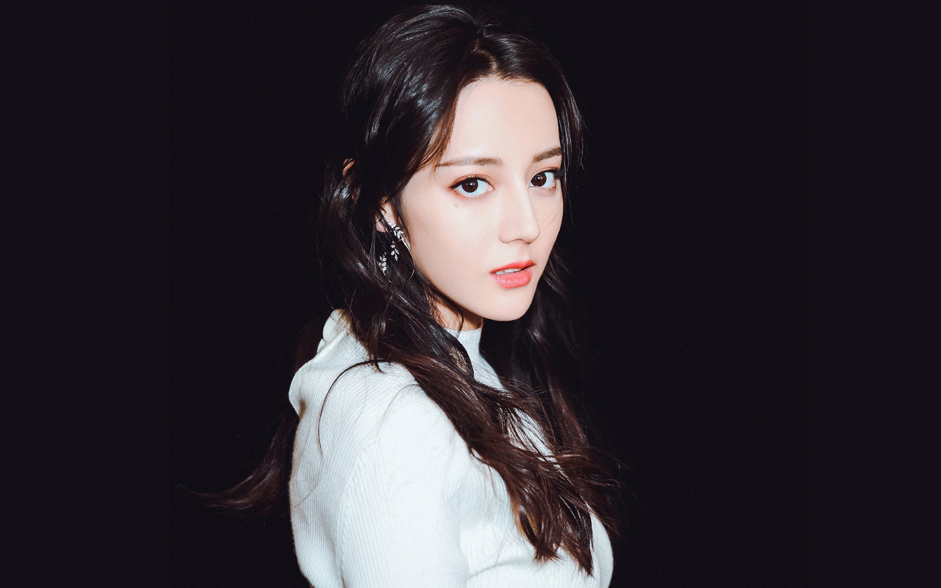 黎巴嫩女篮在西亚锦标赛中夺冠,为国家争光,黎巴嫩男篮击败法国